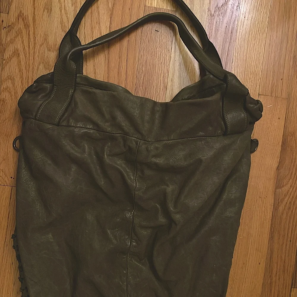 ERRELLEVENTIDUE Green LEATHER PERFORATED Shoulder Bag MADE IN ITALY - Picture 8 of 8